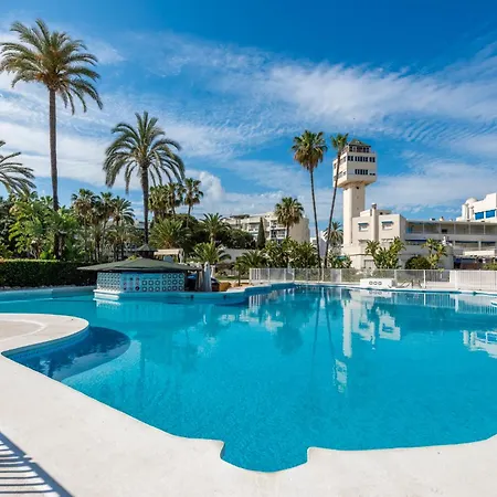 Costalago Beachfront Apartament Torremolinos